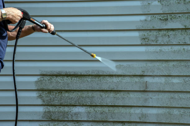 Best Sidewalk Pressure Washing  in Charter Oak, CA