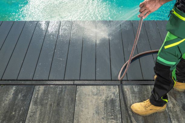 Best Pressure Washing Driveway  in Charter Oak, CA