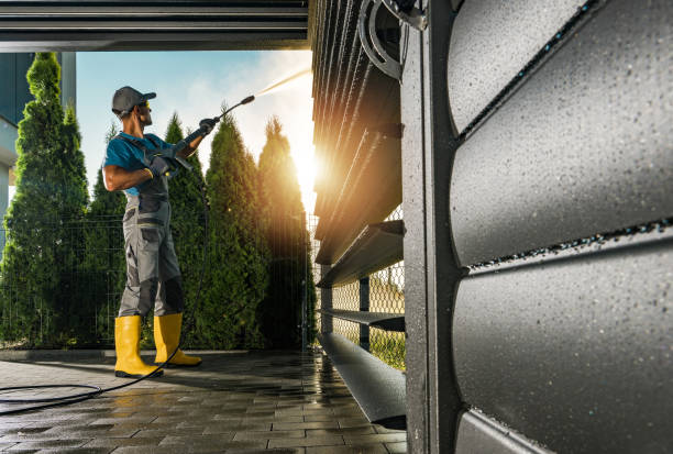 Best Fence Pressure Washing  in Charter Oak, CA